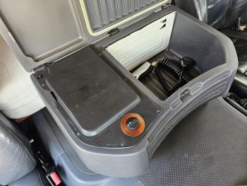 P420 10x4 / 150T / MANUAL GEARBOX / RETARDER